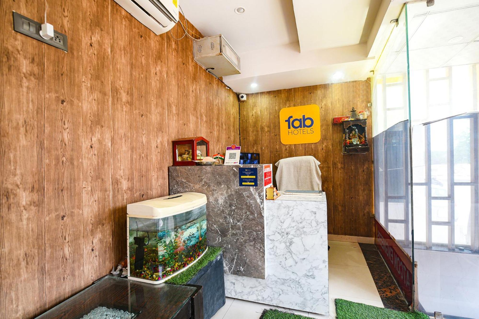 Fabescape Panchkula Motels Екстериор снимка